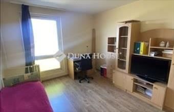 Eladó Pécsi panel lakás hirdetés (24329533)