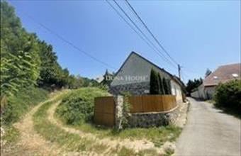 Eladó Pécsi családi ház hirdetés (53579745)