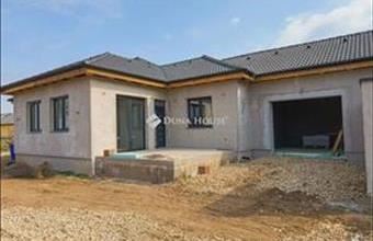 Eladó Nyíregyházai ikerház hirdetés (83755244)