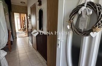 Eladó Tahitótfalui tégla lakás hirdetés (92175746)