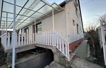 Eladó Bajai családi ház hirdetés (57457389)