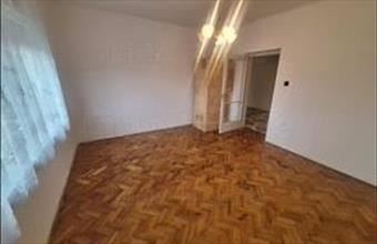 Eladó Batéi családi ház hirdetés (44446199)