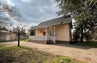 Eladó Komáromi családi ház hirdetés (47333326)