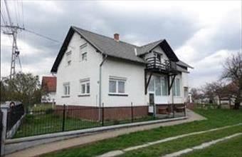 Eladó Bándi családi ház hirdetés (36738443)