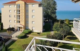 Eladó Siófoki tégla lakás hirdetés (85454349)