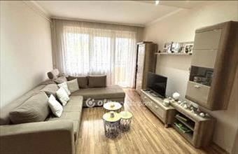 Eladó Győri panel lakás hirdetés (35555992)