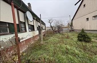 Eladó Nagybaracskai családi ház hirdetés (33335829)