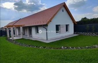 Eladó Ráckeresztúri családi ház hirdetés (67919917)