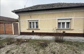 Eladó Tiszakécskei családi ház hirdetés (89443265)