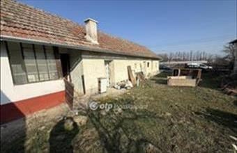 Eladó Tiszakécskei családi ház hirdetés (97413341)