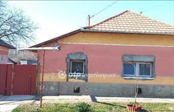 Eladó Kunszentmártoni családi ház hirdetés (37733923)