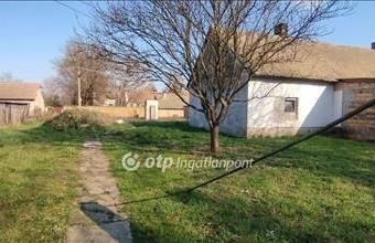 Eladó Szekszárdi családi ház hirdetés (54894447)