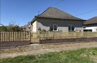 Eladó Mezőfalvai családi ház hirdetés (22484343)