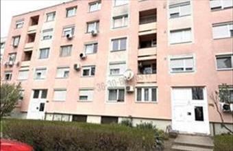 Eladó Komáromi panel lakás hirdetés (88953833)