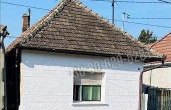 Eladó Lábatlani családi ház hirdetés (93555344)