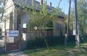 Eladó Kisbéri családi ház hirdetés (57512614)