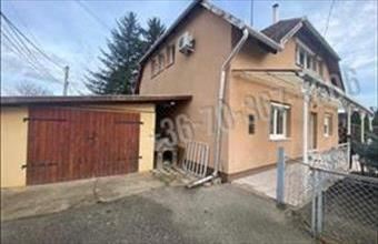 Eladó Tatabányai családi ház hirdetés (37348417)