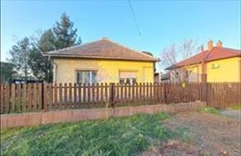 Eladó Lakiteleki családi ház hirdetés (97844948)