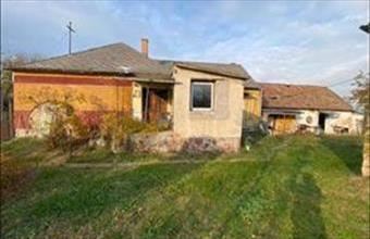 Eladó Császári családi ház hirdetés (35394289)