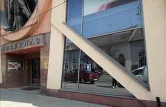 Kiadó Komáromi egyéb üzlethelyiség hirdetés (75378399)