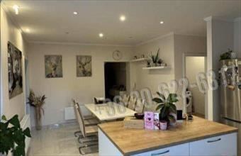 Eladó Komáromi tégla lakás hirdetés (27342453)