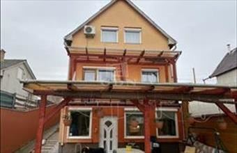 Eladó Szigetszentmiklósi családi ház hirdetés (65493886)