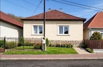 Eladó Bátonyterenyei családi ház hirdetés (39673569)