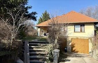 Eladó Esztergomi családi ház hirdetés (37785178)