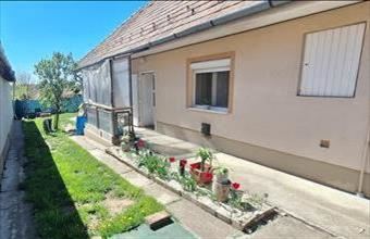 Eladó Csömöri családi ház hirdetés (72221593)