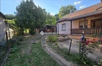 Eladó Pécsi családi ház hirdetés (38499955)