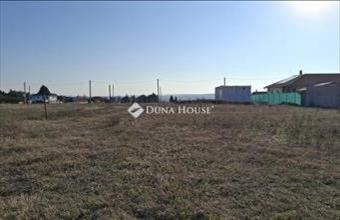 Eladó Őrbottyáni külterületi telek hirdetés (66434747)