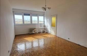 Eladó Szombathelyi csúsztatott zsalus lakás hirdetés (78574795)