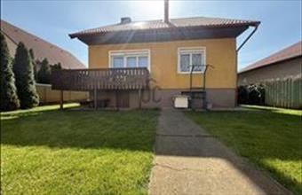 Eladó Debreceni családi ház hirdetés (98578993)