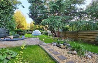 Eladó Budapest XVI. kerületi családi ház hirdetés (77363746)