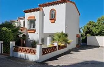 Eladó Spanyolországi sorház hirdetés (88247548)