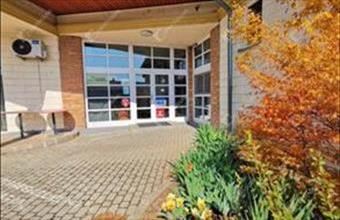 Kiadó Székesfehérvári üzlethelyiség utcafronton hirdetés (47266941)