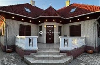 Eladó Dunaújvárosi családi ház hirdetés (23427347)