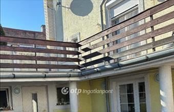 Eladó Pécsi családi ház hirdetés (45744245)