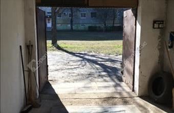 Eladó Szegedi egyedi garázs hirdetés (84472342)