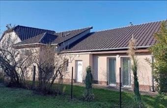 Eladó Budapest XV. kerületi családi ház hirdetés (78984939)