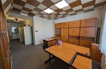 Eladó Dorogi üzlethelyiség utcafronton hirdetés (75841477)