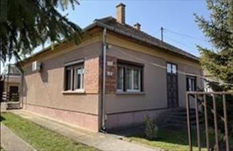 Eladó Tápiószelei családi ház hirdetés (84346926)