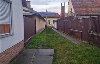 Eladó Hajdúböszörményi családi ház hirdetés (91723974)