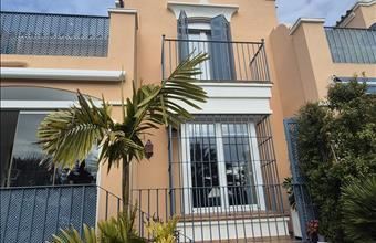 Eladó Spanyolországi sorház hirdetés (36252685)