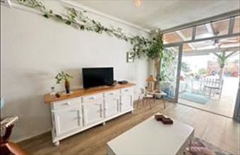 Eladó Spanyolországi tégla lakás hirdetés (98322649)