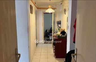 Eladó Hajmáskéri panel lakás hirdetés (33939853)