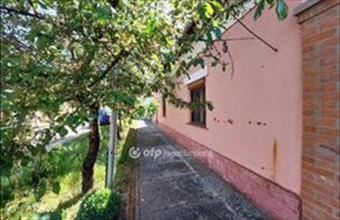 Eladó Csongrádi családi ház hirdetés (27784767)