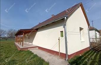 Eladó Nagyatádi családi ház hirdetés (12933939)
