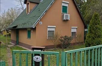 Eladó Szalkszentmártoni hétvégi ház hirdetés (61791219)