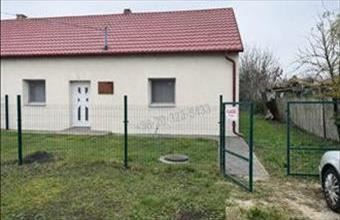 Eladó Balatonfenyvesi családi ház hirdetés (54845129)